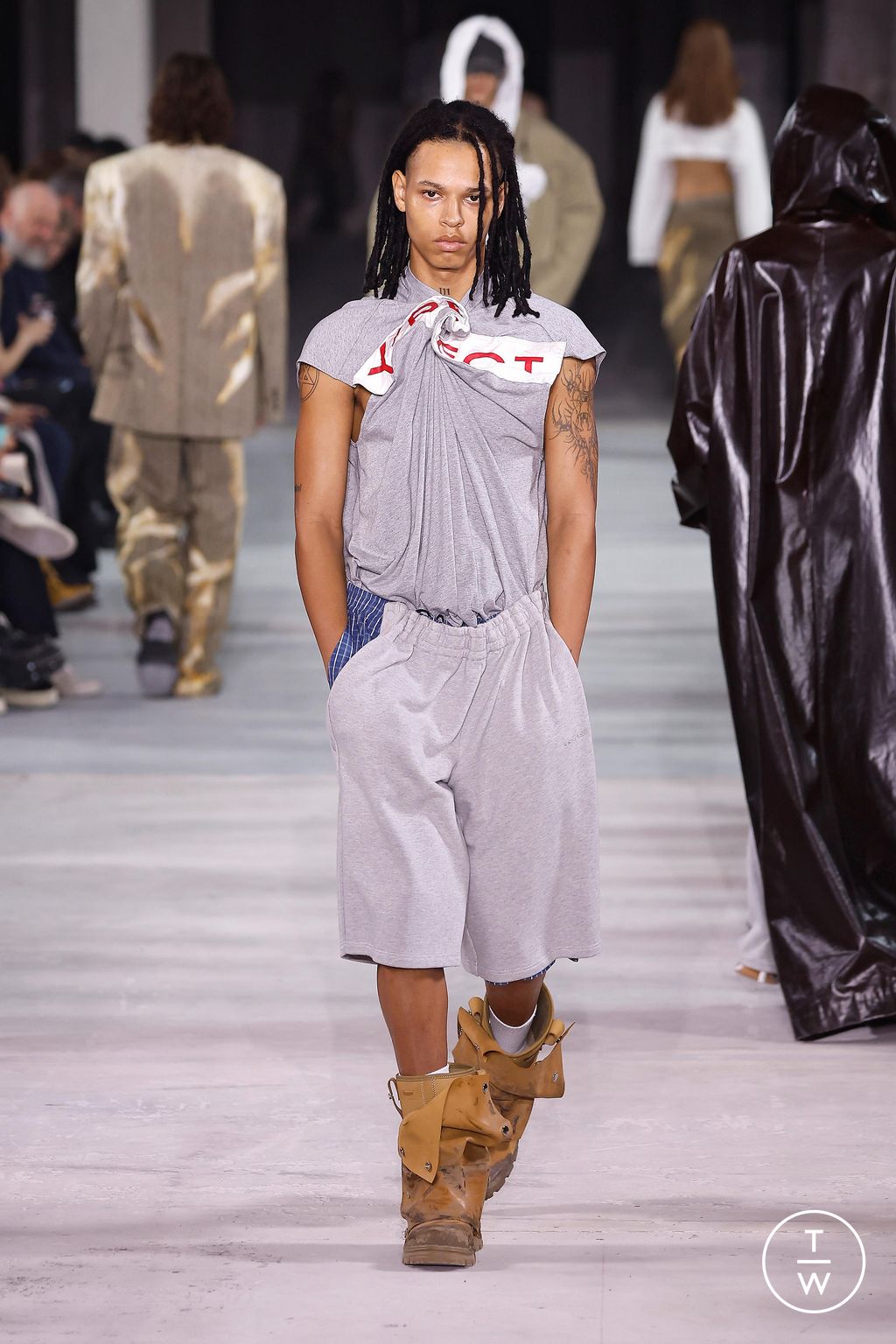 Fashion Week Paris Spring/Summer 2024 look 6 from the Y/PROJECT collection womenswear