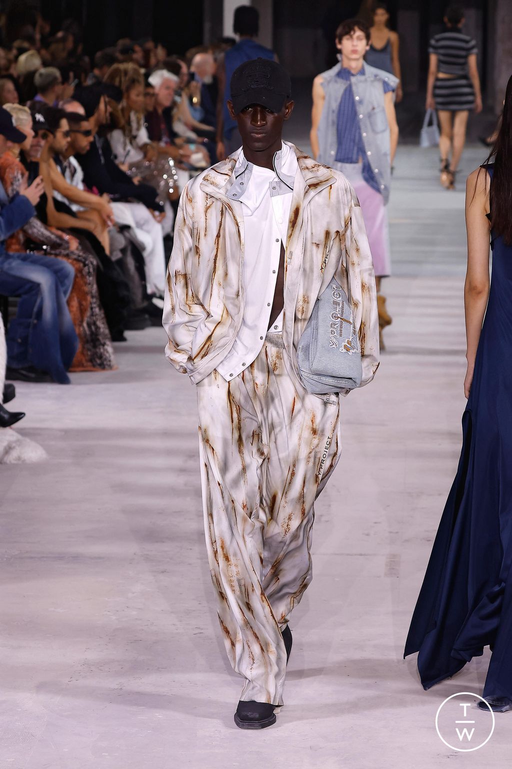 Fashion Week Paris Spring/Summer 2024 look 15 from the Y/PROJECT collection womenswear
