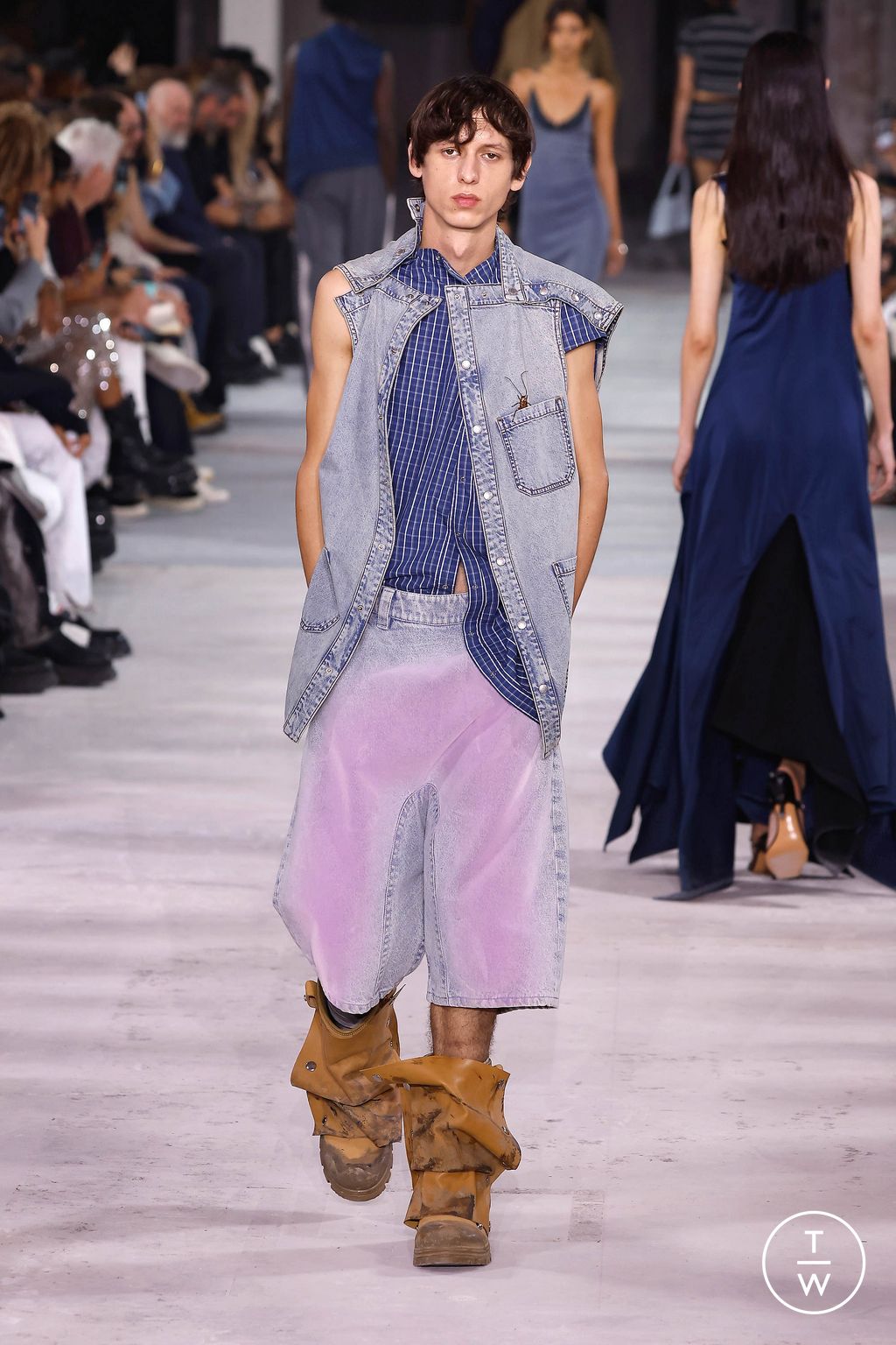 Fashion Week Paris Spring/Summer 2024 look 16 from the Y/PROJECT collection womenswear