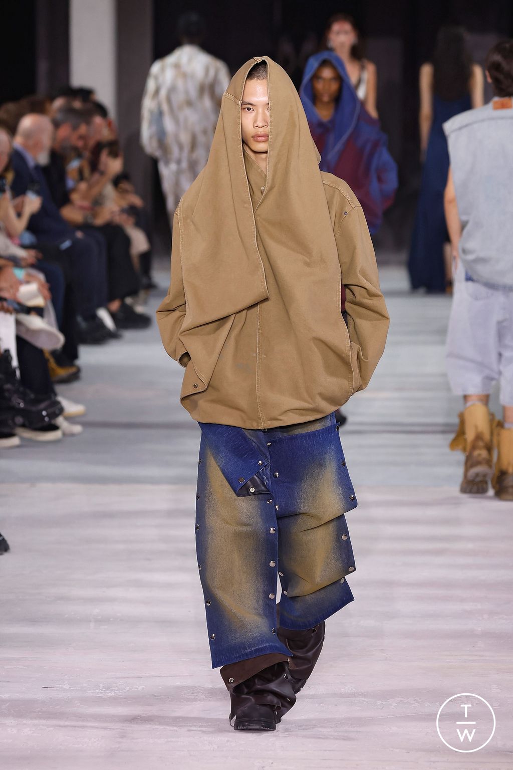 Fashion Week Paris Spring/Summer 2024 look 18 from the Y/PROJECT collection womenswear
