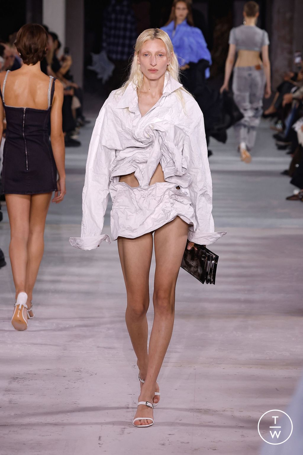 Fashion Week Paris Spring/Summer 2024 look 47 from the Y/PROJECT collection womenswear