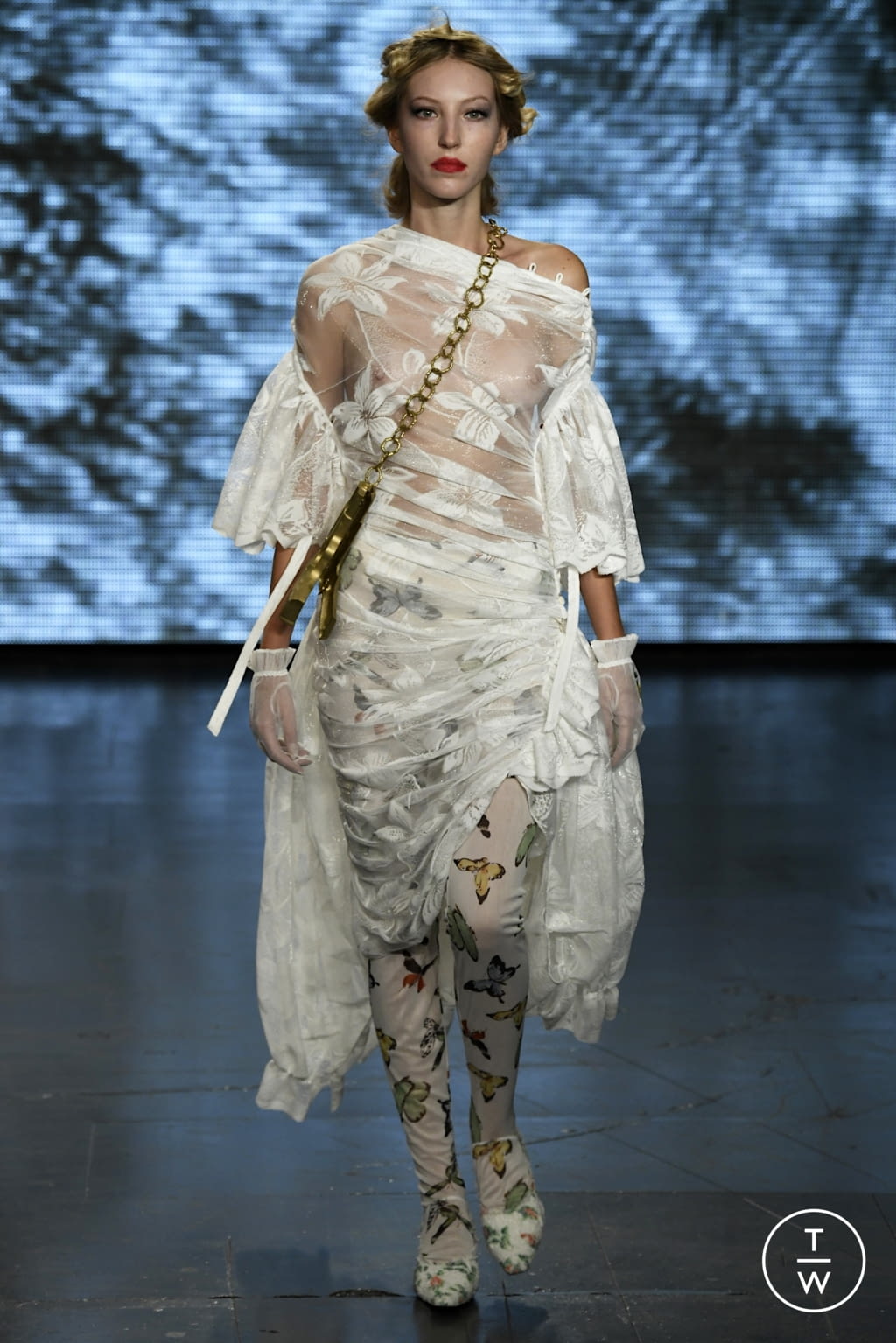 Fashion Week London Spring/Summer 2022 look 25 de la collection Yuhan Wang womenswear