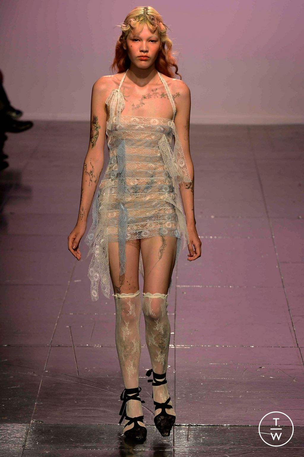 Fashion Week London Spring/Summer 2024 look 12 from the Yuhan Wang collection 女装