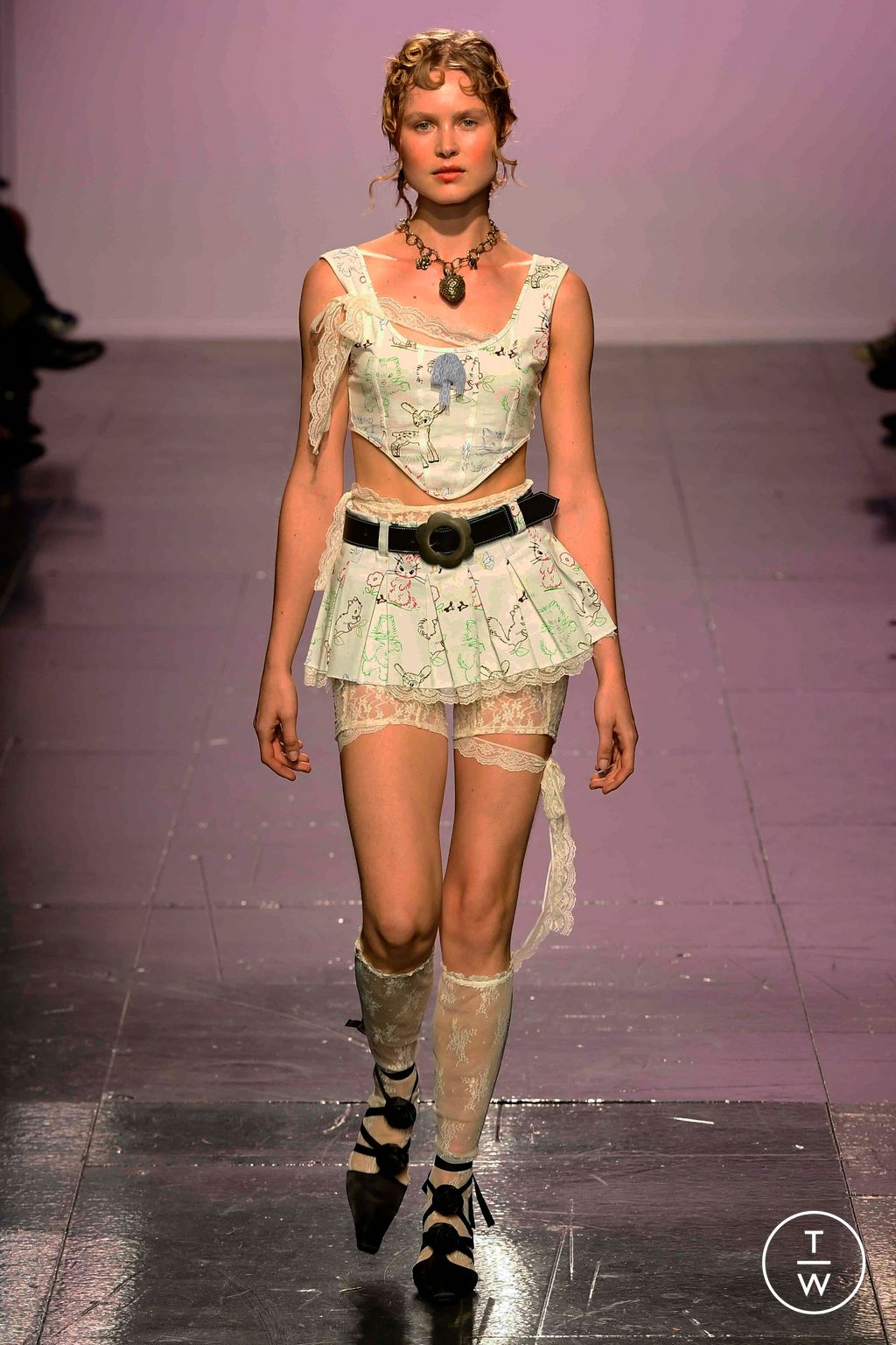 Fashion Week London Spring/Summer 2024 look 13 from the Yuhan Wang collection womenswear