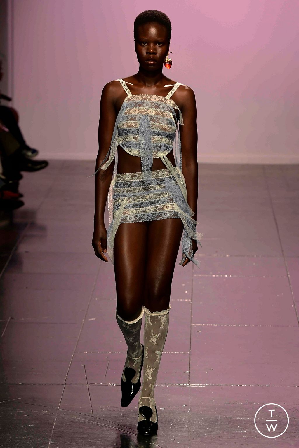 Fashion Week London Spring/Summer 2024 look 14 from the Yuhan Wang collection womenswear
