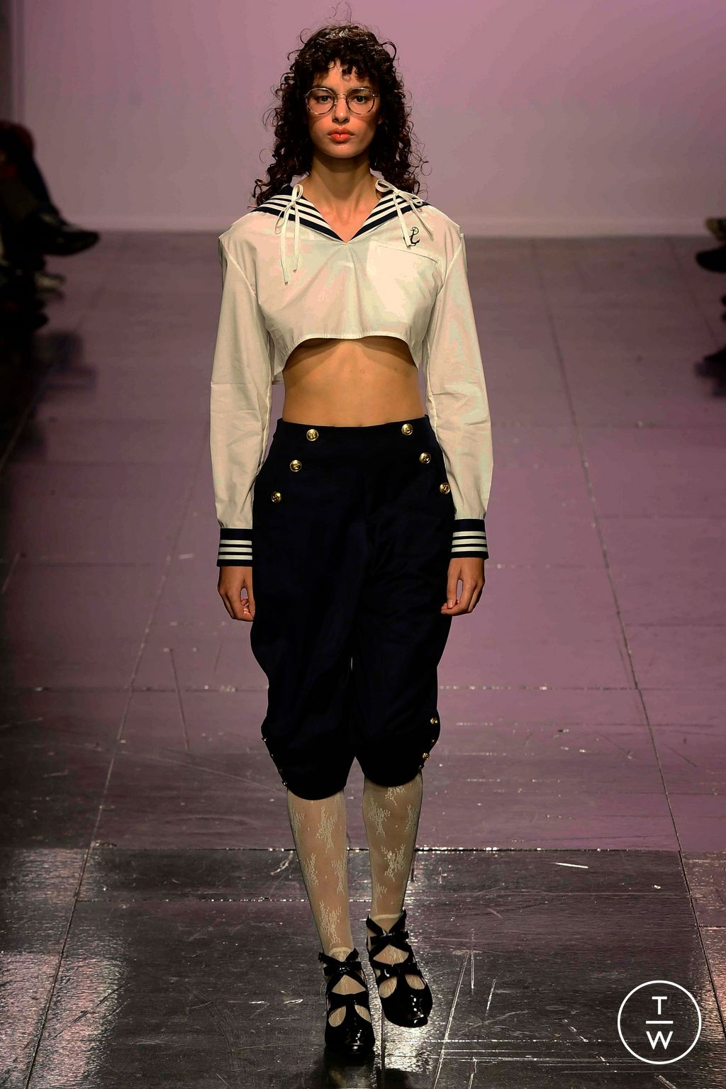 Fashion Week London Spring/Summer 2024 look 21 de la collection Yuhan Wang womenswear