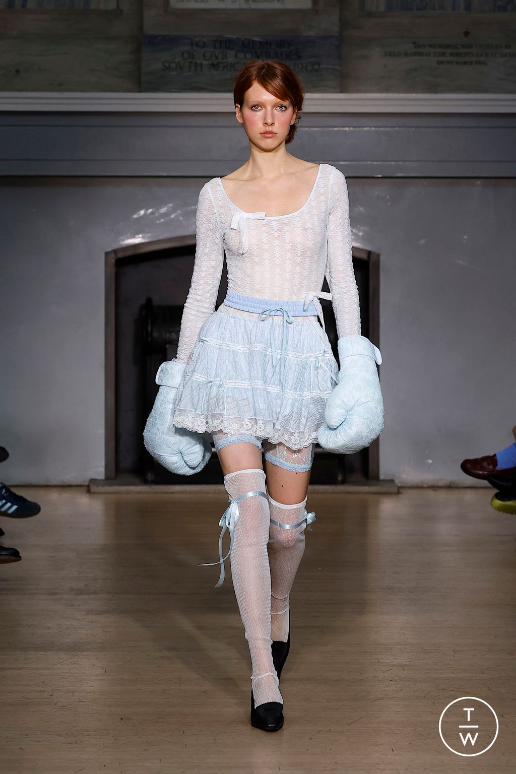 Fashion Week London Spring/Summer 2025 look 4 from the Yuhan Wang collection womenswear