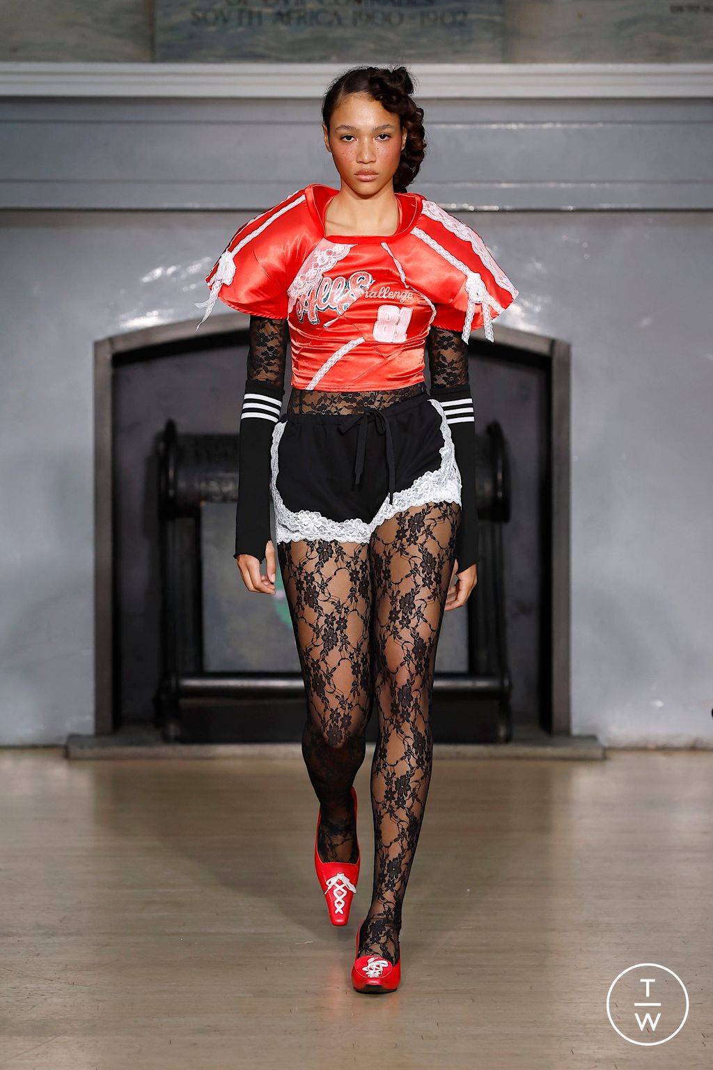 Fashion Week London Spring-Summer 2025 look 14 from the Yuhan Wang collection womenswear