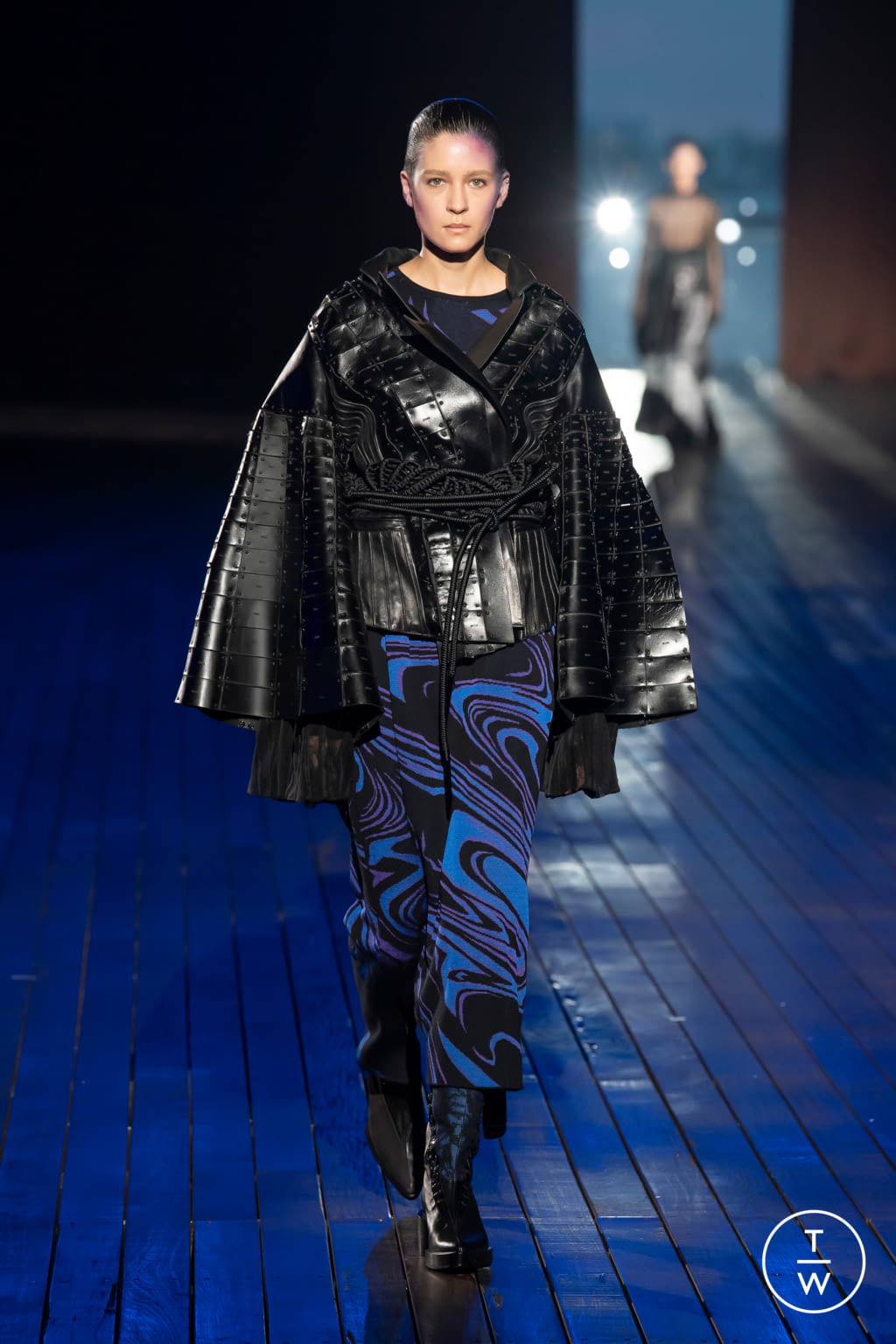 Fashion Week Paris Fall/Winter 2021 look 24 from the Yuima Nakazato collection couture