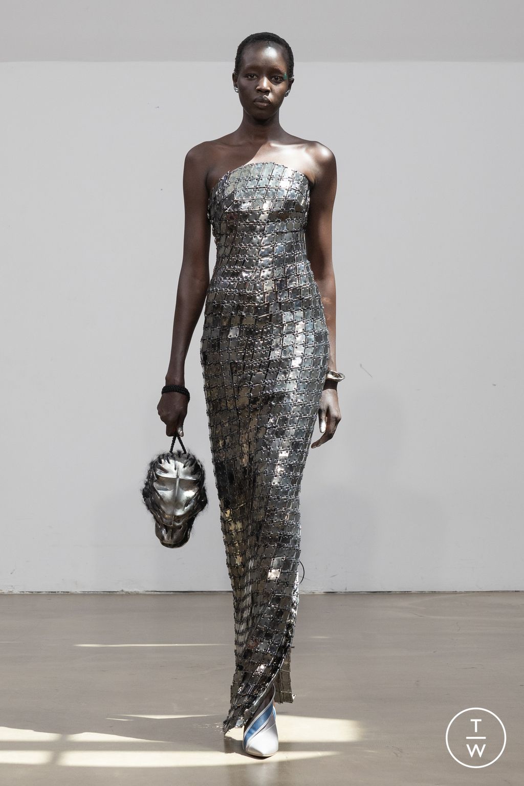 Fashion Week Paris Fall/Winter 2025 look 6 from the Yuima Nakazato collection 高级定制