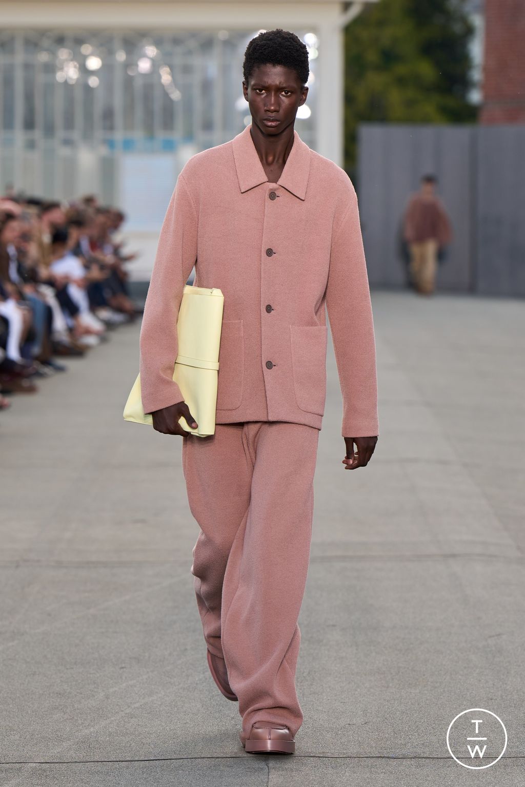 Fashion Week Milan Spring/Summer 2023 look 3 from the ZEGNA collection 男装