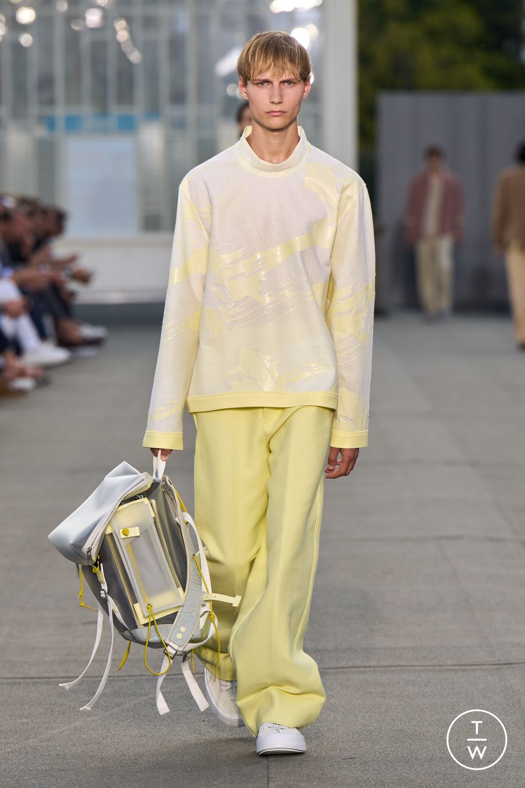 Fashion Week Milan Spring/Summer 2023 look 22 from the ZEGNA collection 男装