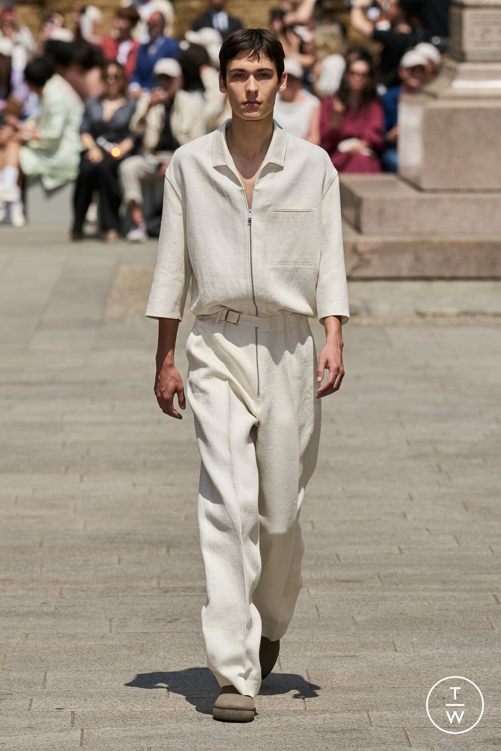 Fashion Week Milan Spring/Summer 2024 look 2 de la collection ZEGNA menswear