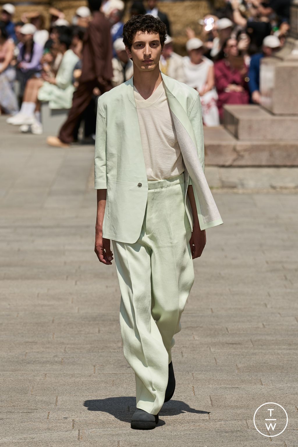 Fashion Week Milan Spring/Summer 2024 look 24 from the ZEGNA collection 男装