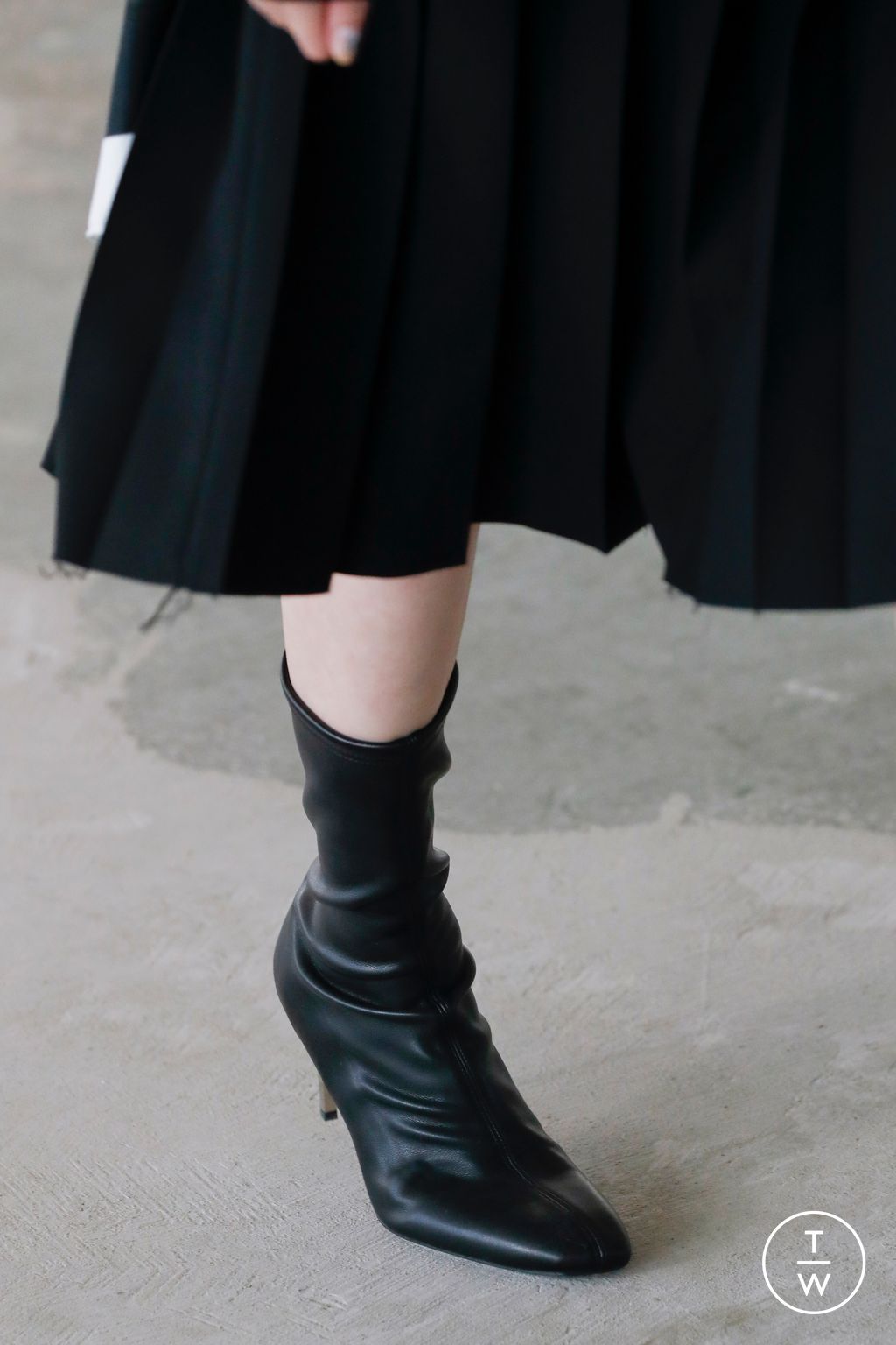 Fashion Week New York Spring/Summer 2023 look 23 from the Peter Do collection womenswear accessories