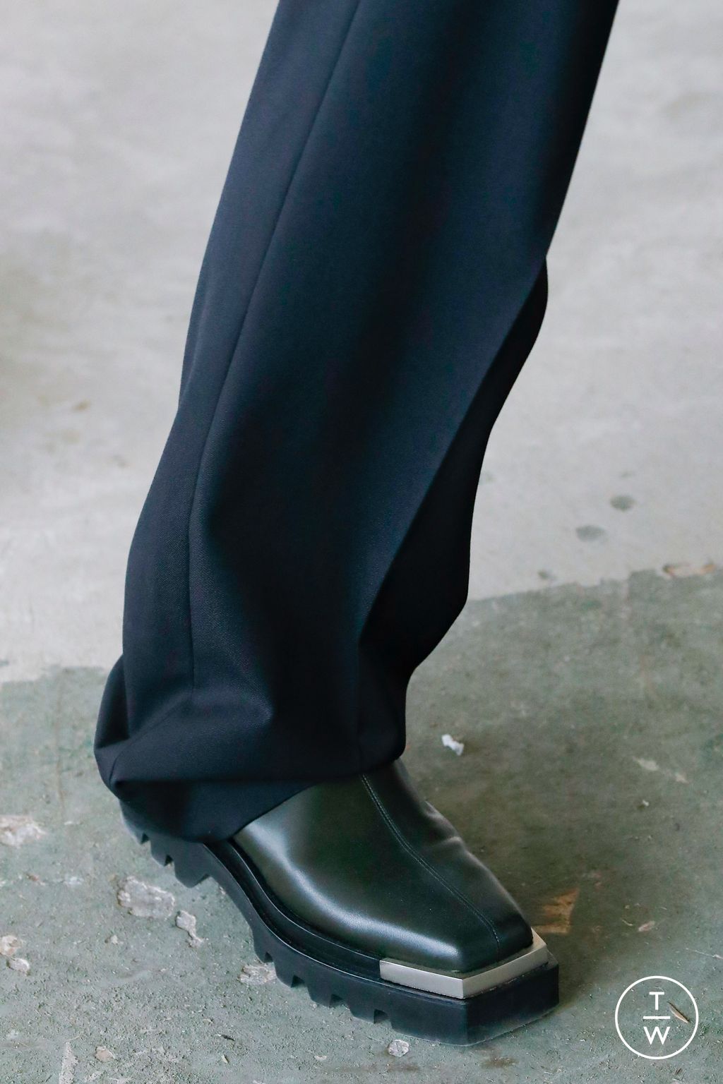 Fashion Week New York Spring/Summer 2023 look 27 from the Peter Do collection womenswear accessories