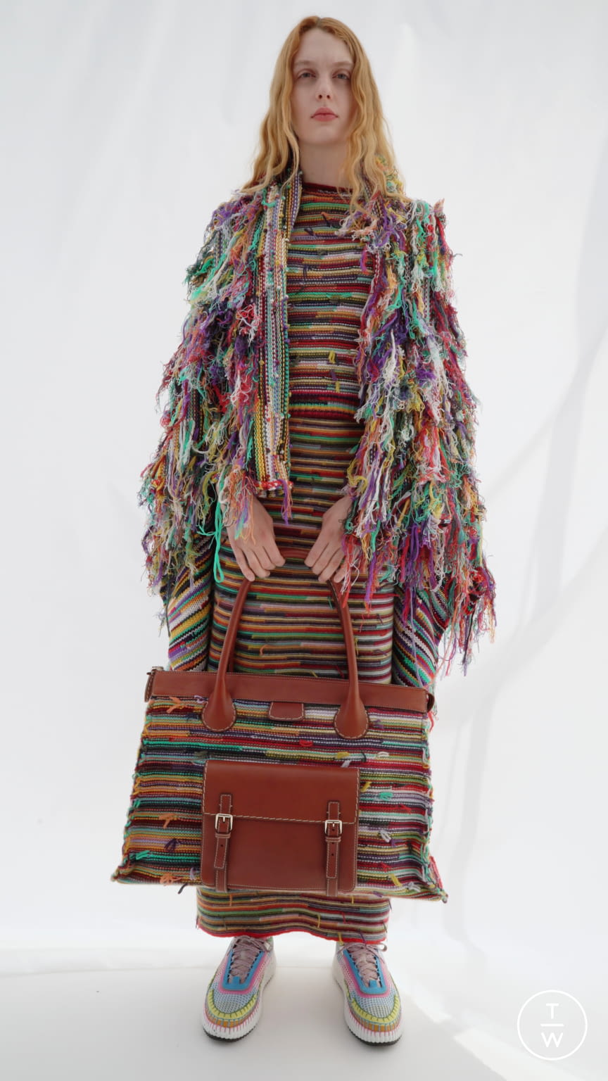 Fashion Week Paris Resort 2022 look 20 from the Chloé collection womenswear