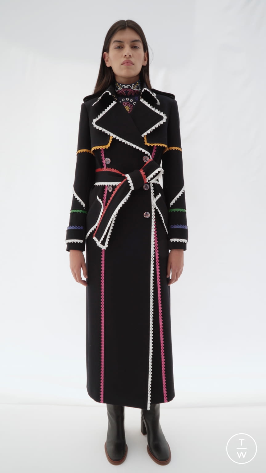 Fashion Week Paris Resort 2022 look 9 from the Chloé collection womenswear