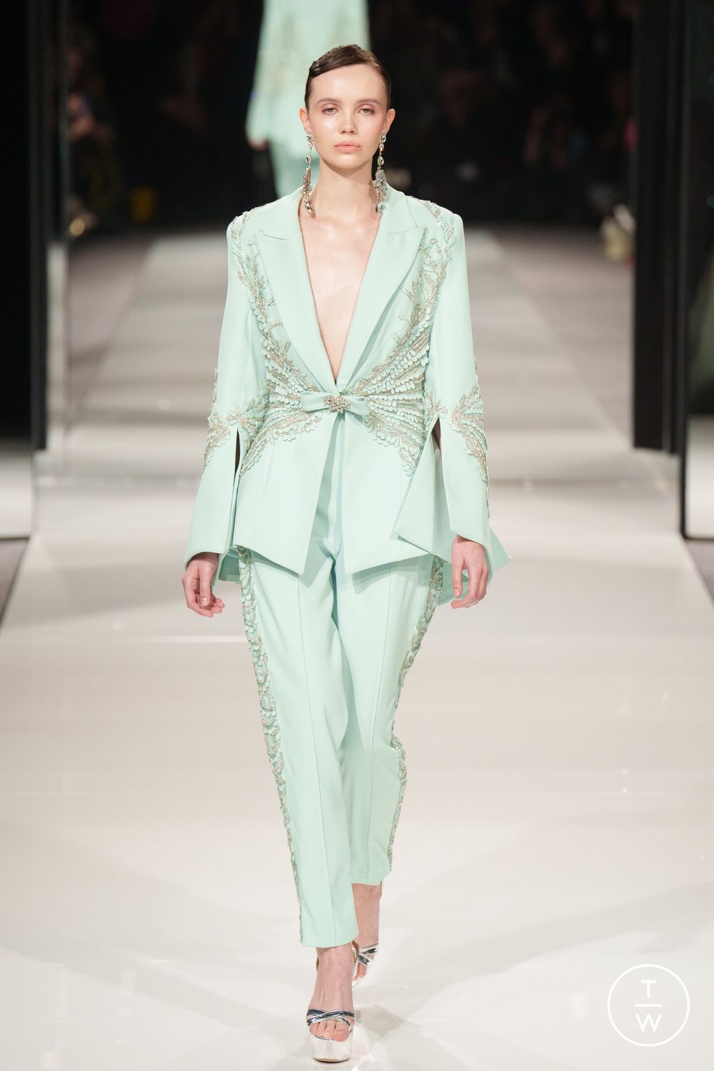 Fashion Week Paris Spring/Summer 2024 look 19 from the Ziad Nakad collection couture