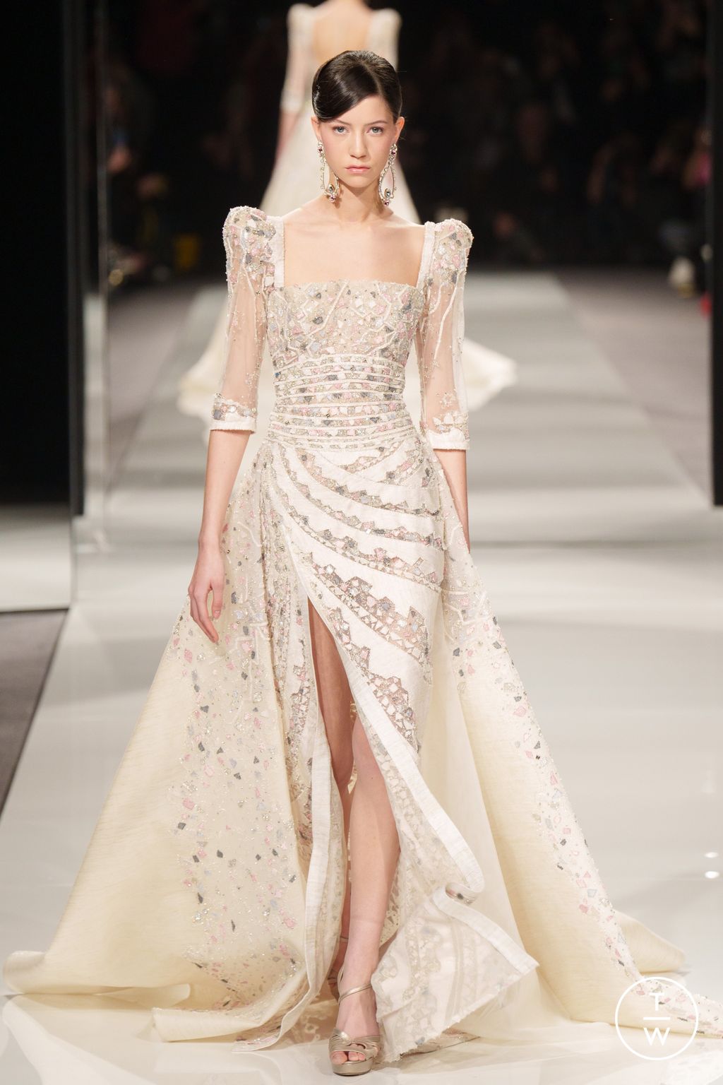 Fashion Week Paris Spring/Summer 2024 look 32 from the Ziad Nakad collection couture