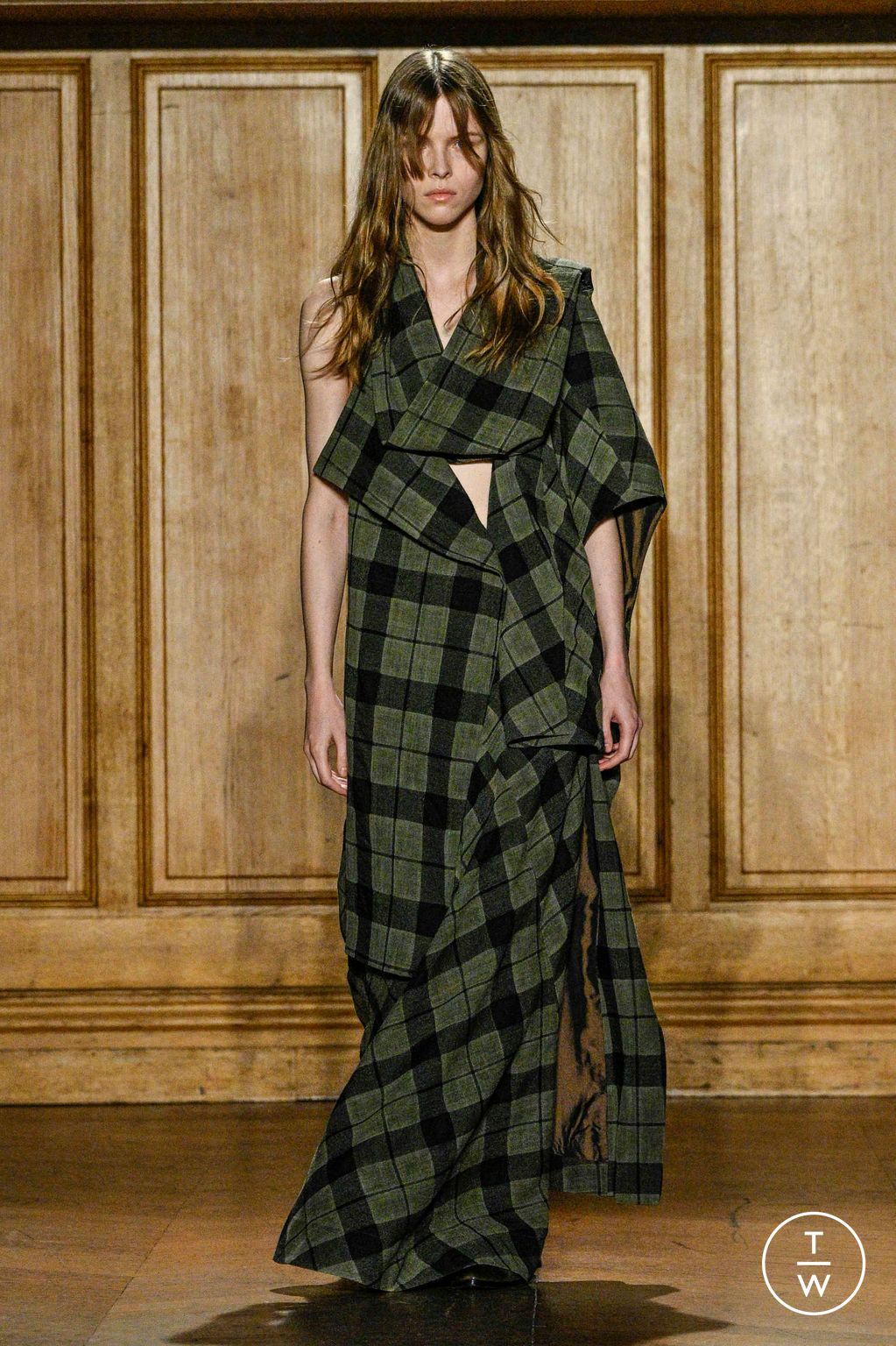 Fashion Week Paris Fall/Winter 2024 look 16 de la collection Ziggy Chen menswear