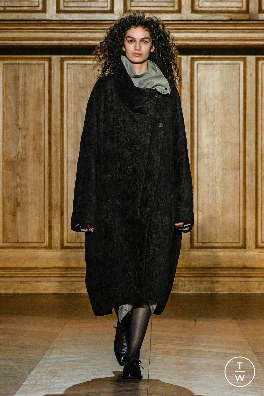 Fashion Week Paris Fall/Winter 2024 look 25 de la collection Ziggy Chen menswear
