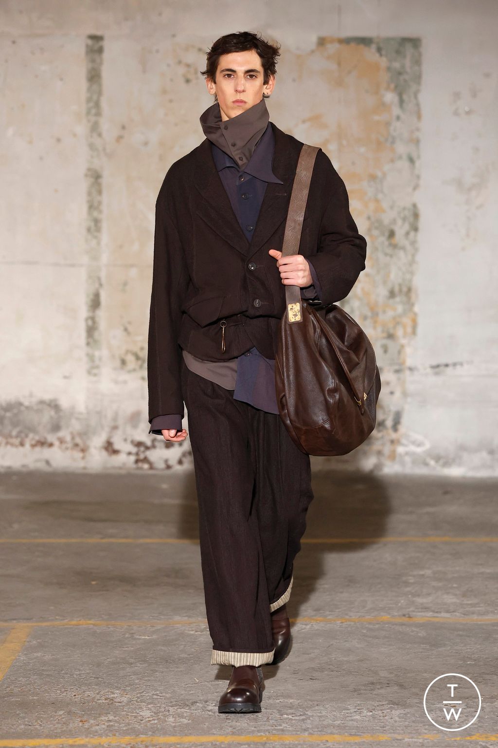 Fashion Week Paris Fall/Winter 2025 look 7 from the Ziggy Chen collection 男装