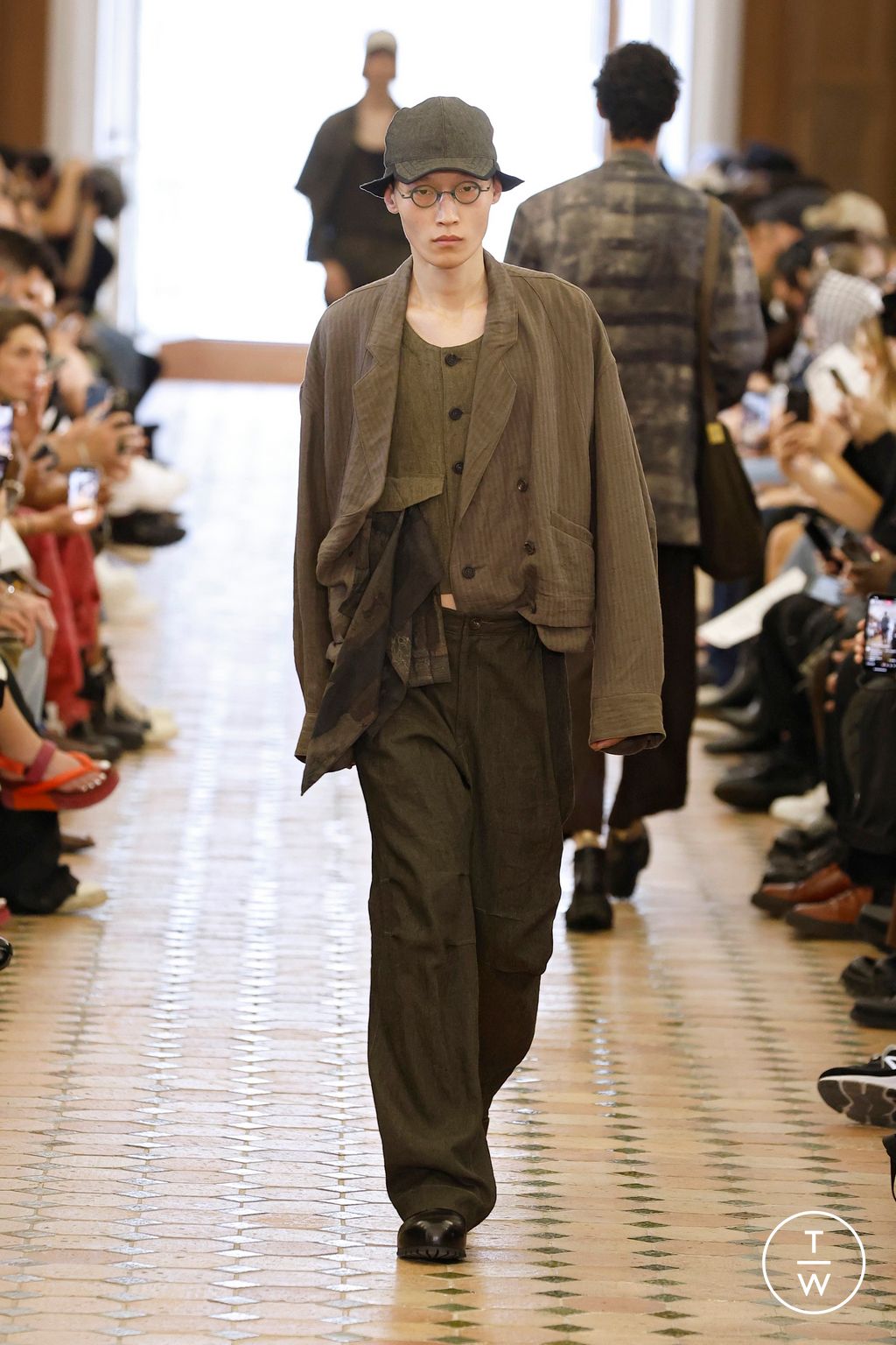 Fashion Week Paris Spring-Summer 2025 look 7 from the Ziggy Chen collection menswear