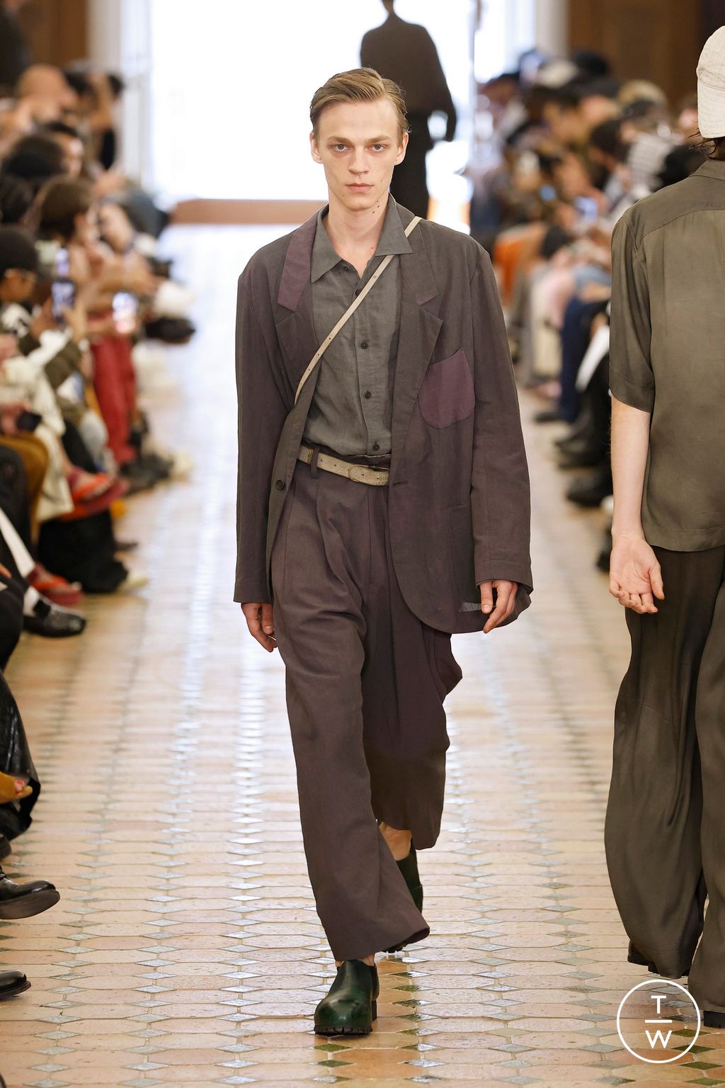 Fashion Week Paris Spring-Summer 2025 look 9 from the Ziggy Chen collection menswear