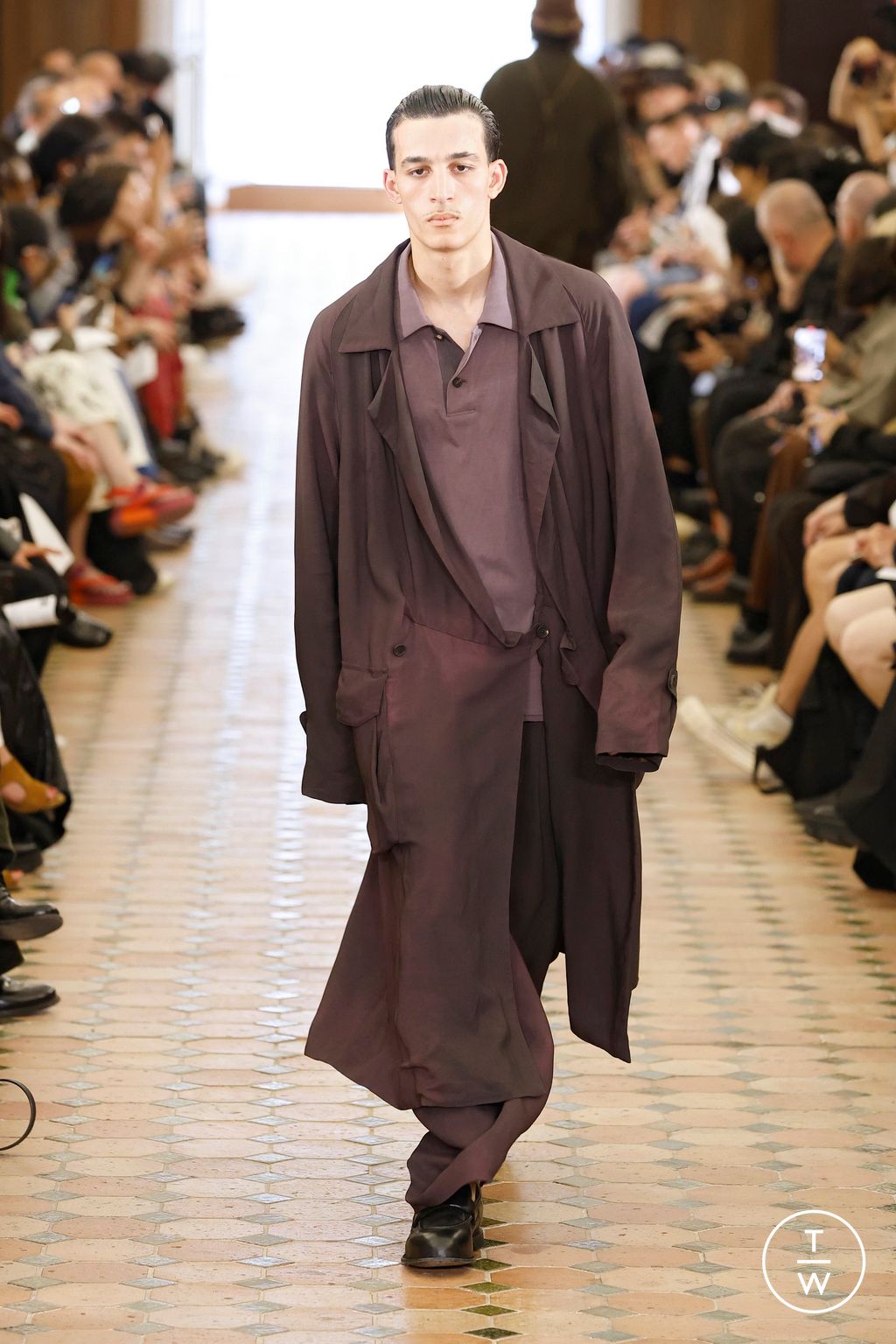 Fashion Week Paris Spring-Summer 2025 look 33 from the Ziggy Chen collection menswear