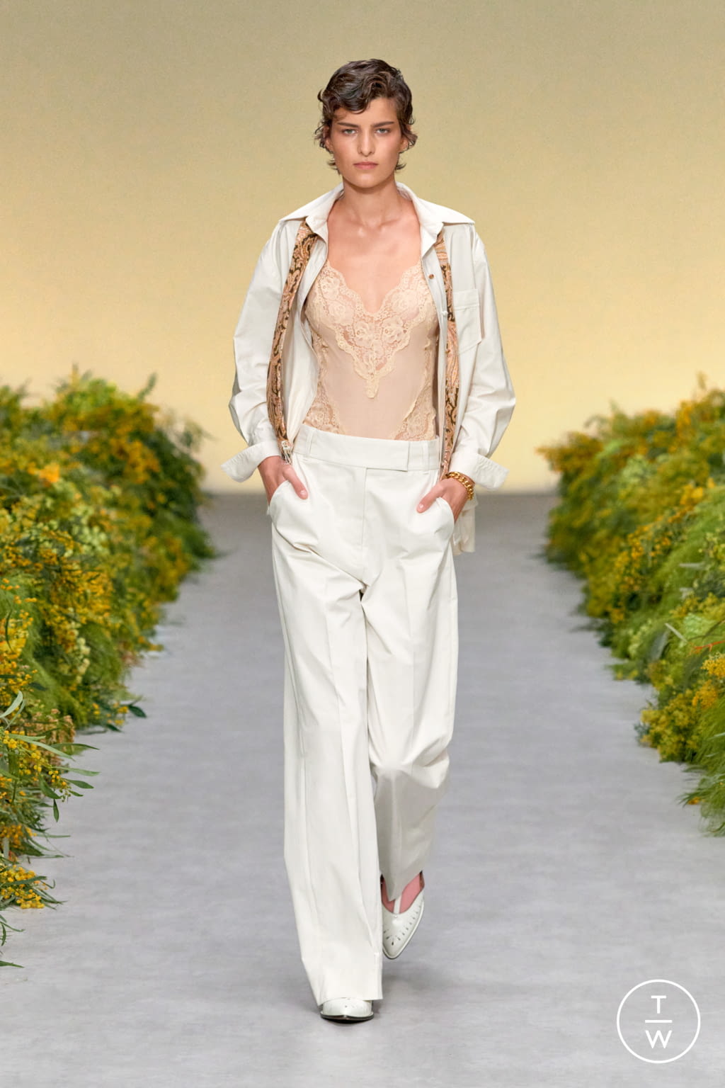 Fashion Week New York Spring/Summer 2021 look 3 from the Zimmermann collection womenswear