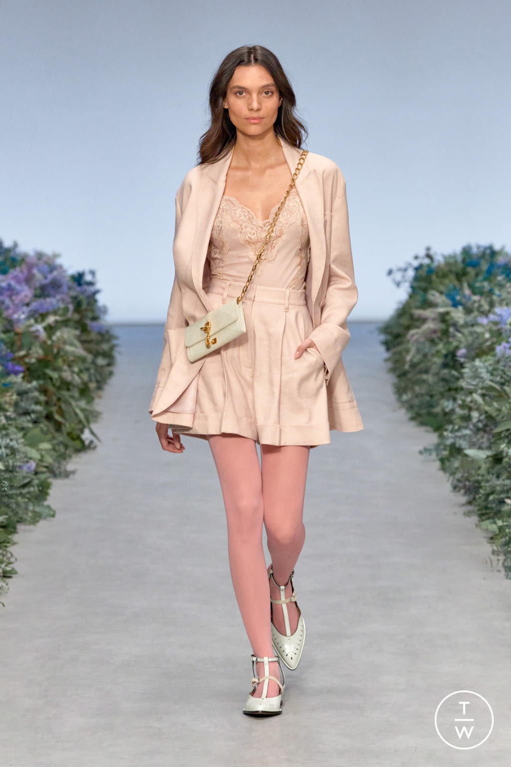 Fashion Week New York Spring/Summer 2021 look 18 from the Zimmermann collection womenswear