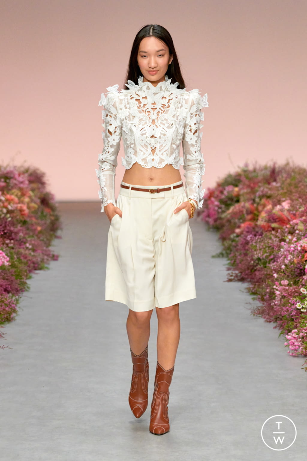 Fashion Week New York Spring/Summer 2021 look 26 from the Zimmermann collection womenswear