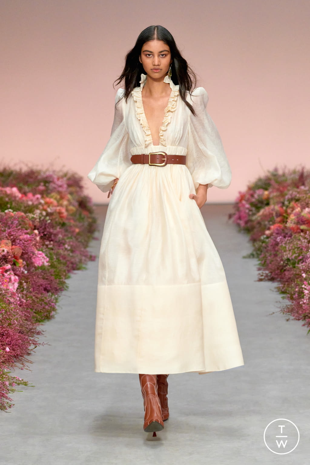 Fashion Week New York Spring/Summer 2021 look 34 from the Zimmermann collection womenswear