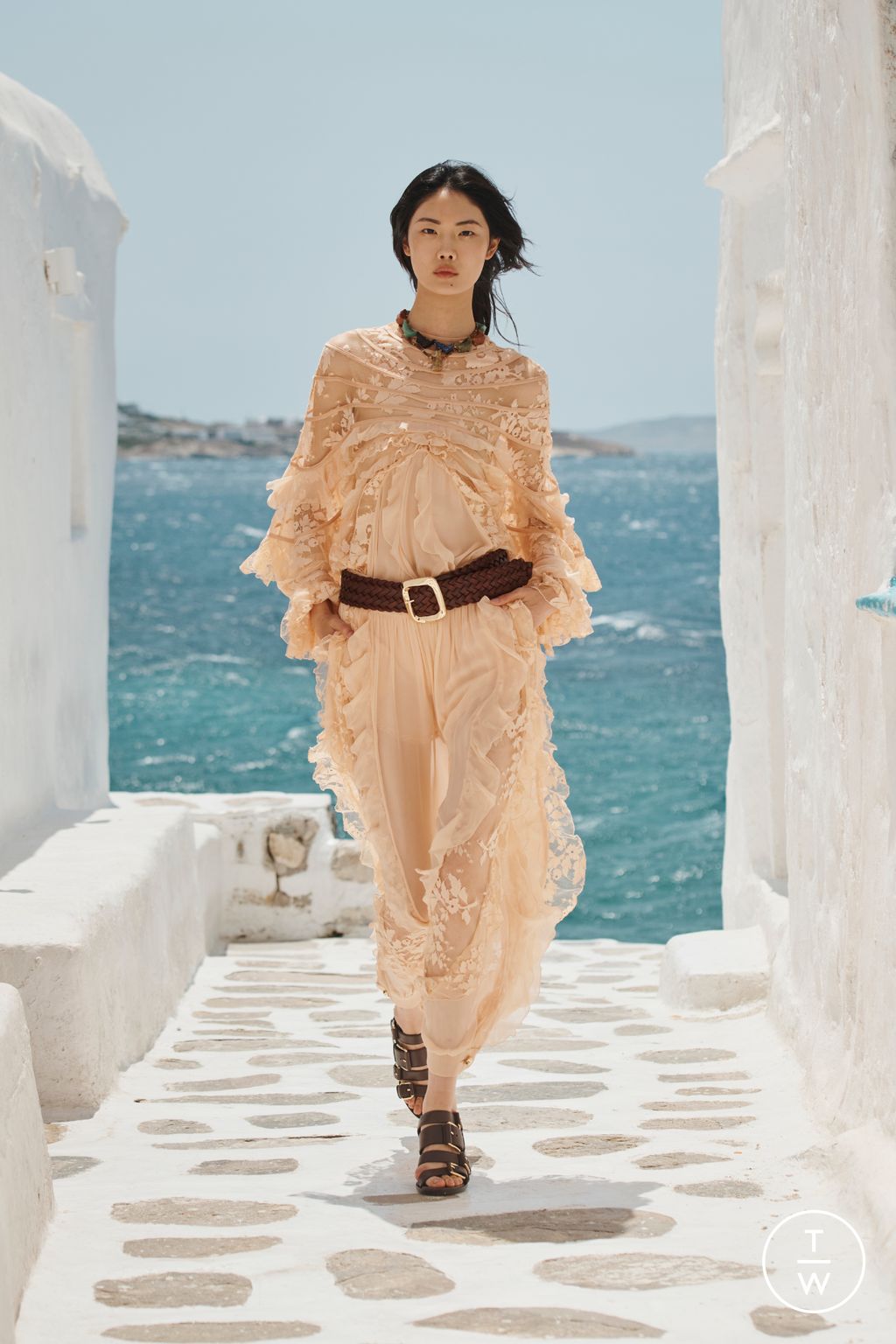 Fashion Week Paris Resort 2026 look 31 from the Zimmermann collection 女装