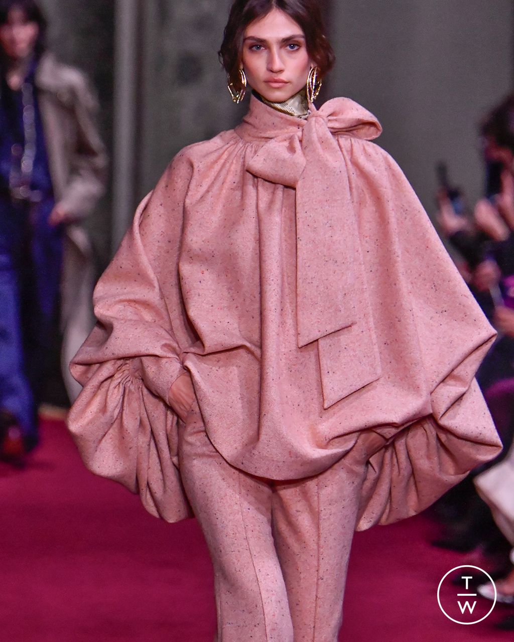 Fashion Week Paris Fall/Winter 2024 look 24 from the Zimmermann collection womenswear accessories