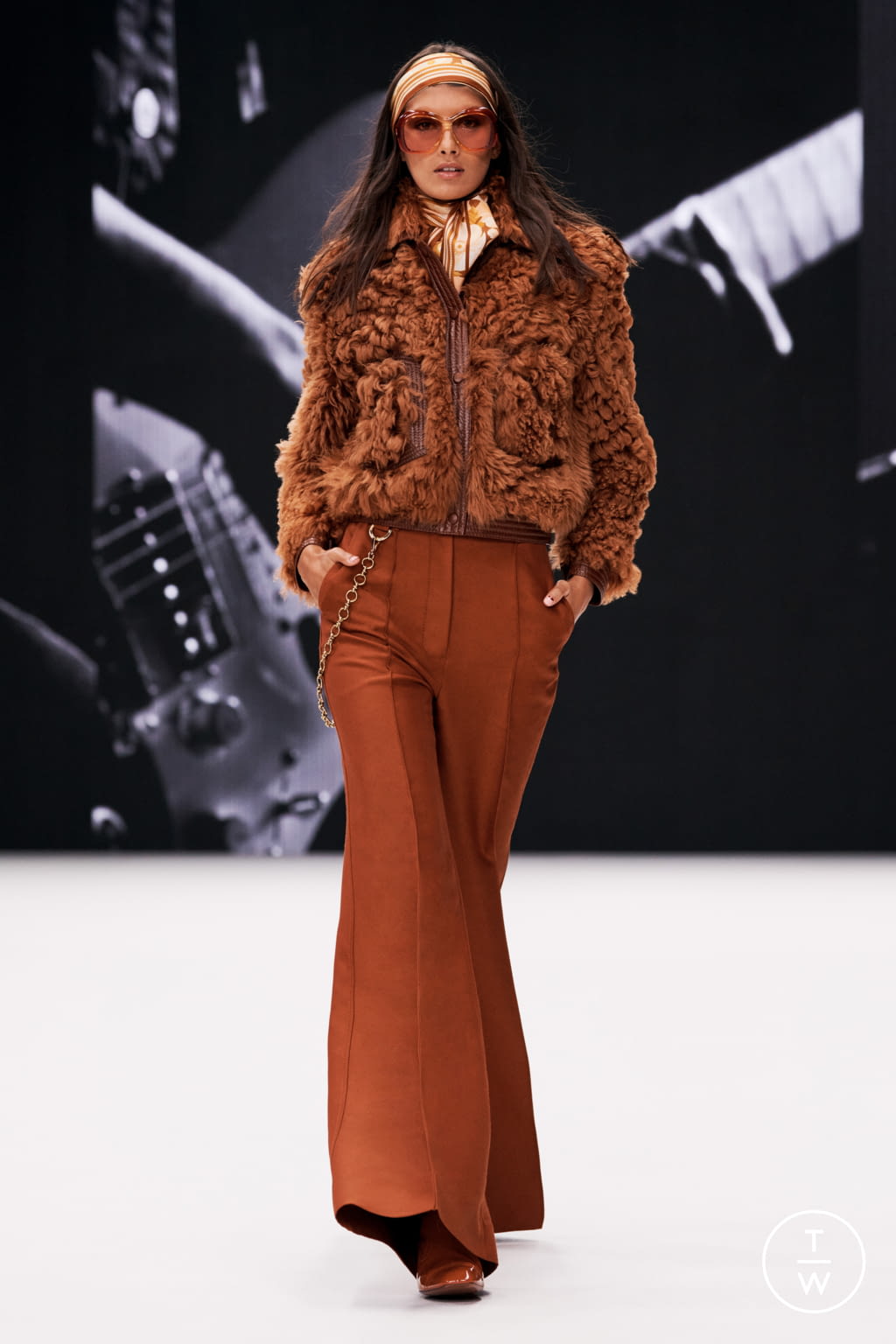 Fashion Week New York Fall/Winter 2021 look 13 from the Zimmermann collection womenswear