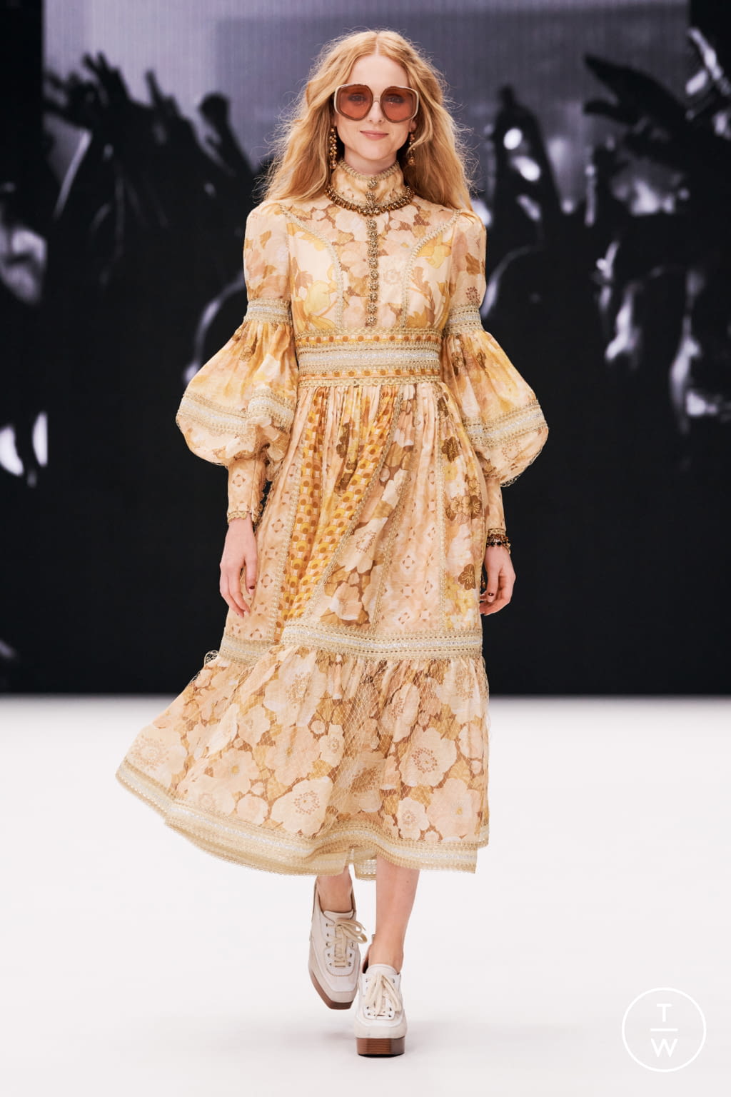 Fashion Week New York Fall/Winter 2021 look 20 from the Zimmermann collection womenswear