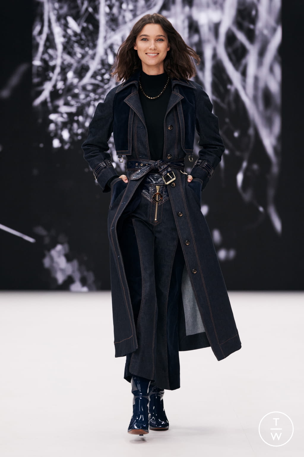 Fashion Week New York Fall/Winter 2021 look 32 from the Zimmermann collection womenswear