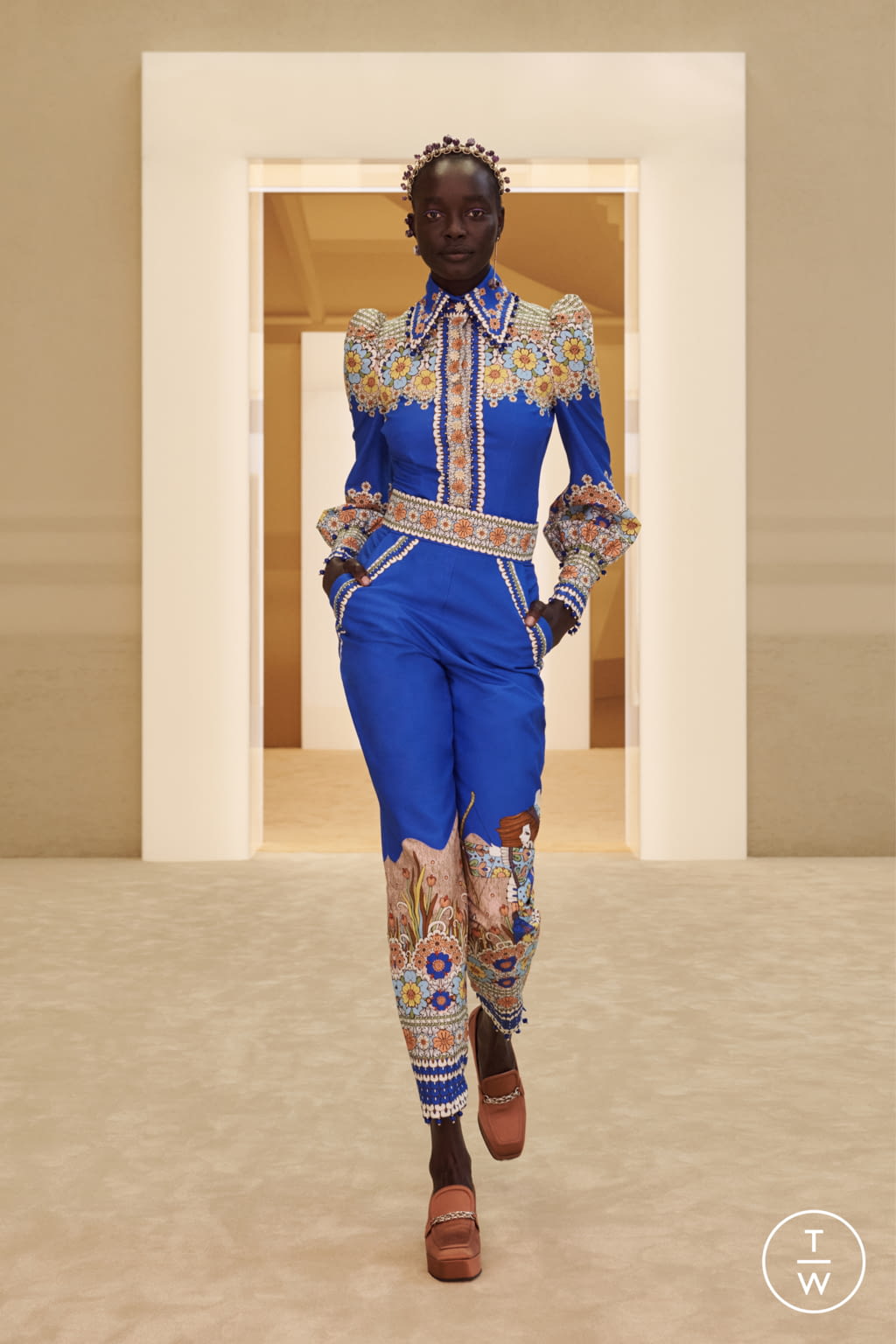 Fashion Week New York Fall/Winter 2022 look 2 de la collection Zimmermann womenswear