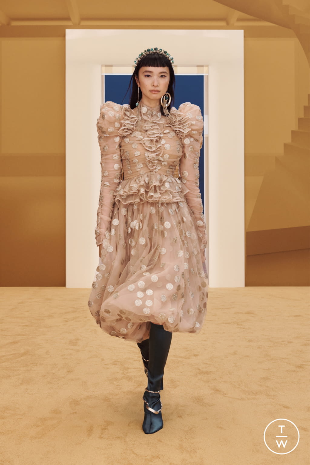 Fashion Week New York Fall/Winter 2022 look 34 from the Zimmermann collection womenswear