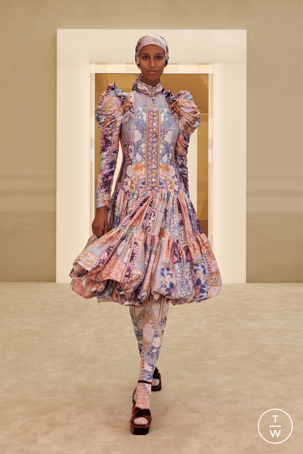 Fashion Week New York Fall/Winter 2022 look 9 de la collection Zimmermann womenswear