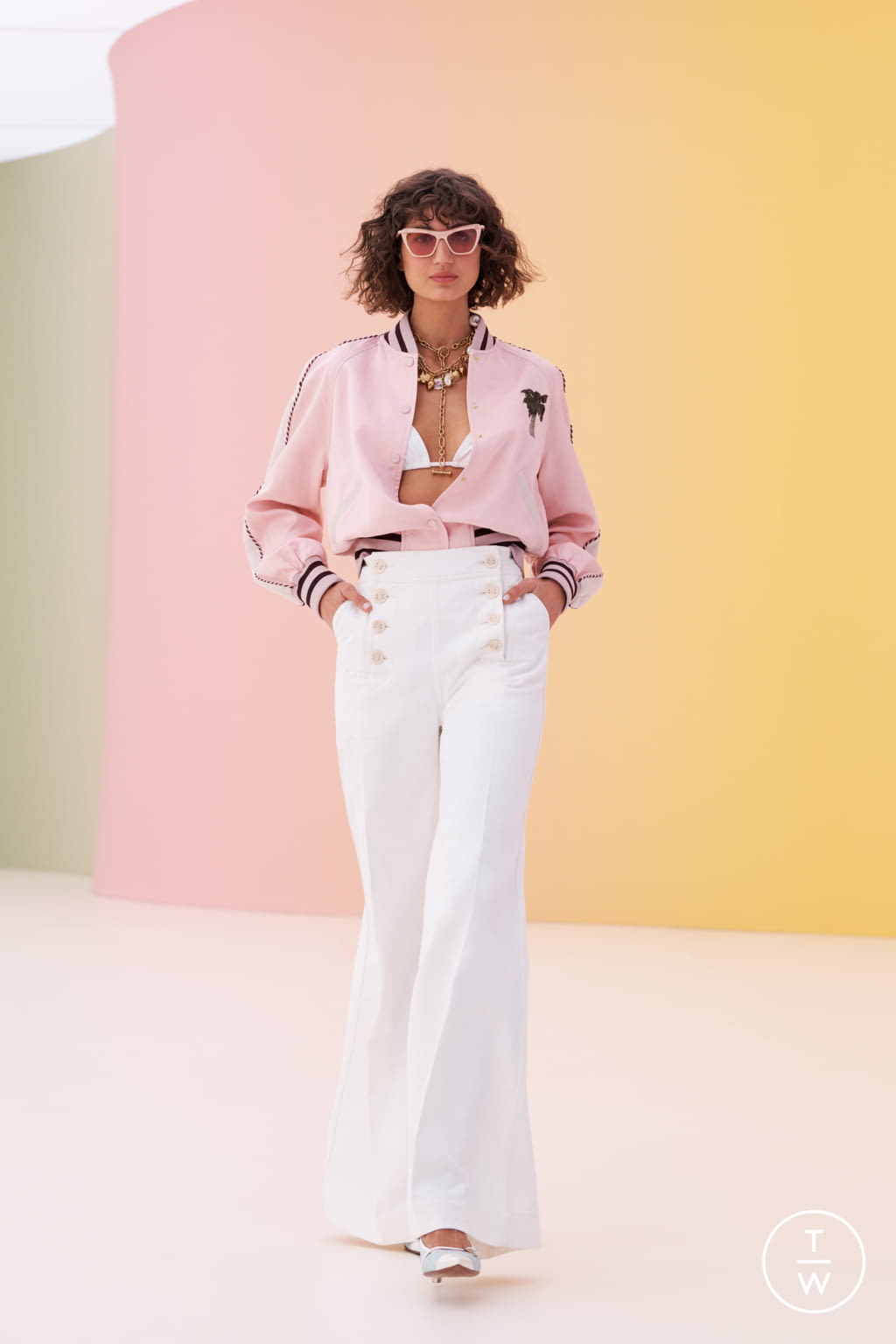 Fashion Week New York Resort 2022 look 31 from the Zimmermann collection womenswear