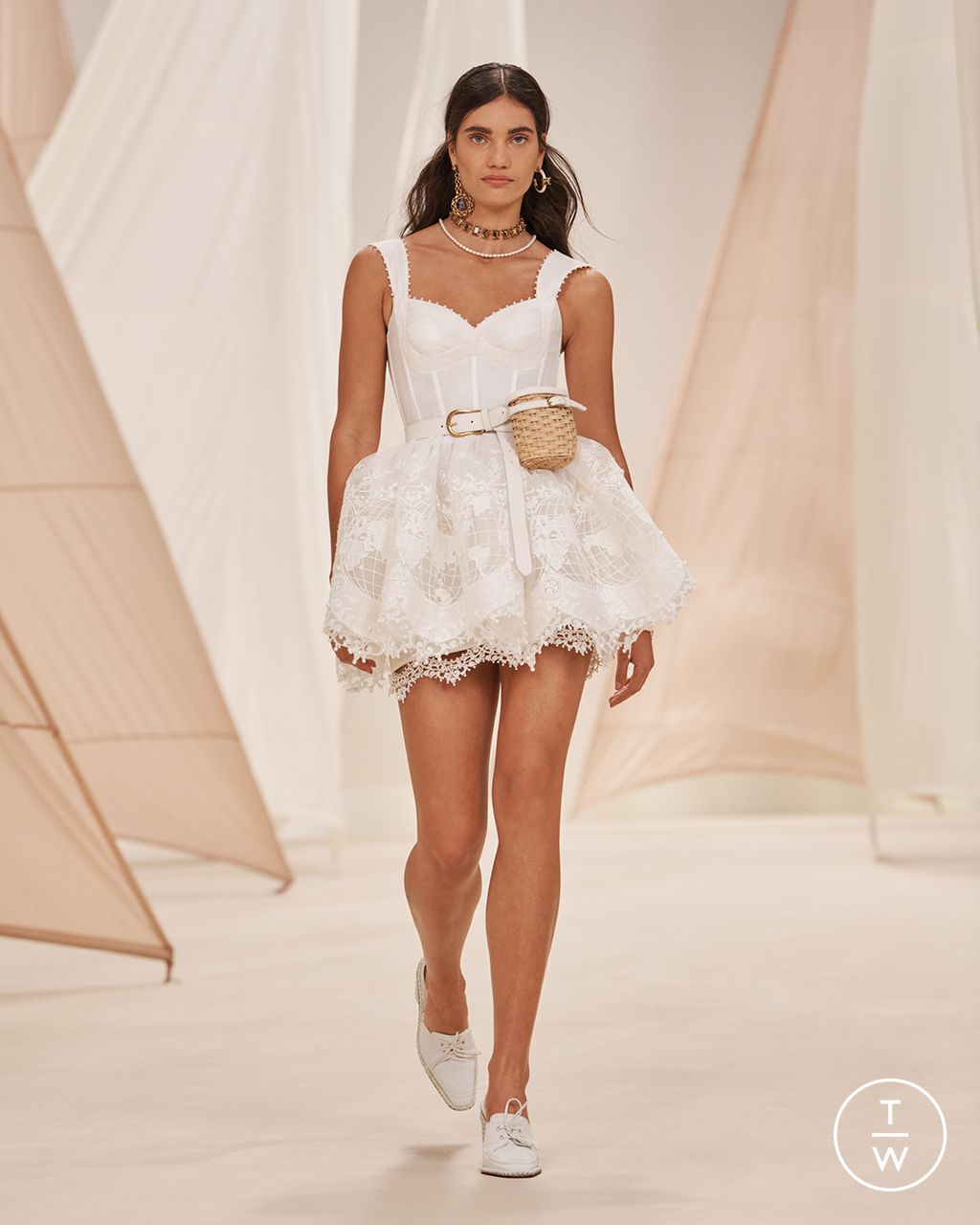Fashion Week New York Resort 2023 look 37 from the Zimmermann collection womenswear