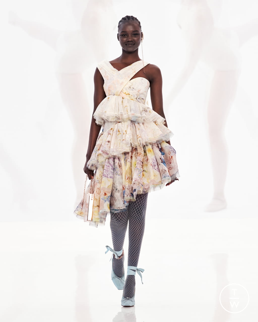 Fashion Week New York Spring/Summer 2022 look 15 from the Zimmermann collection womenswear
