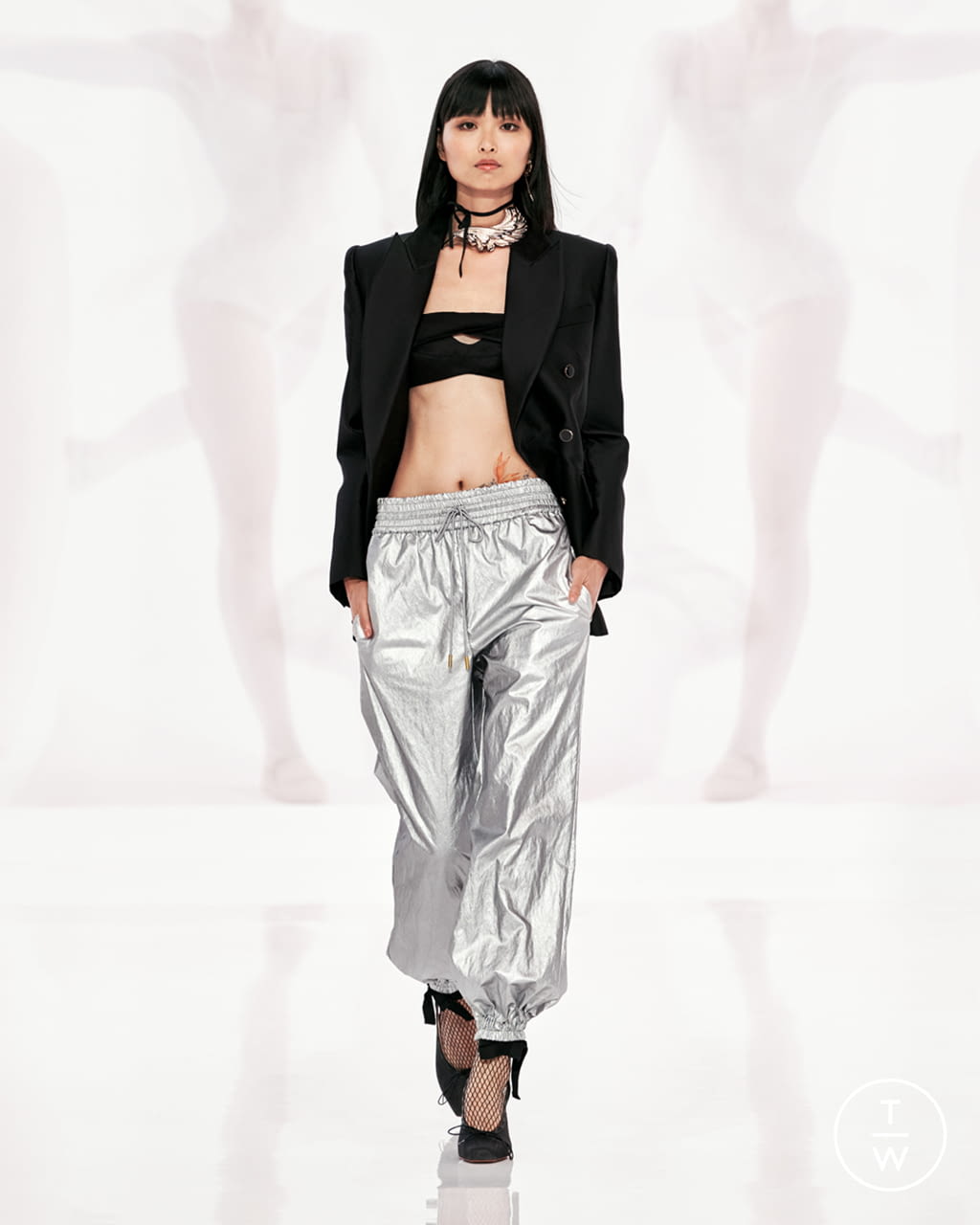 Fashion Week New York Spring/Summer 2022 look 34 from the Zimmermann collection womenswear