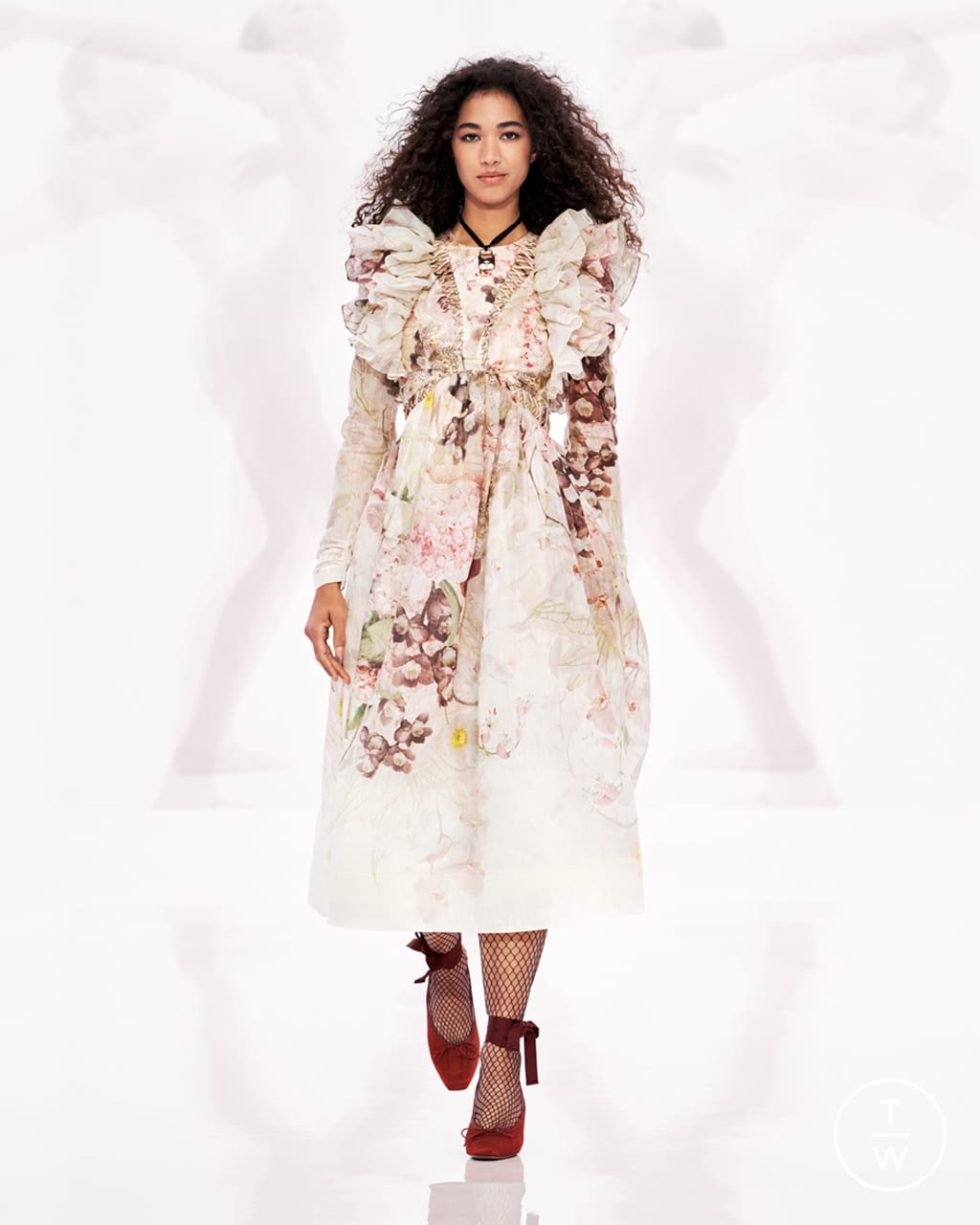 Fashion Week New York Spring/Summer 2022 look 4 from the Zimmermann collection womenswear
