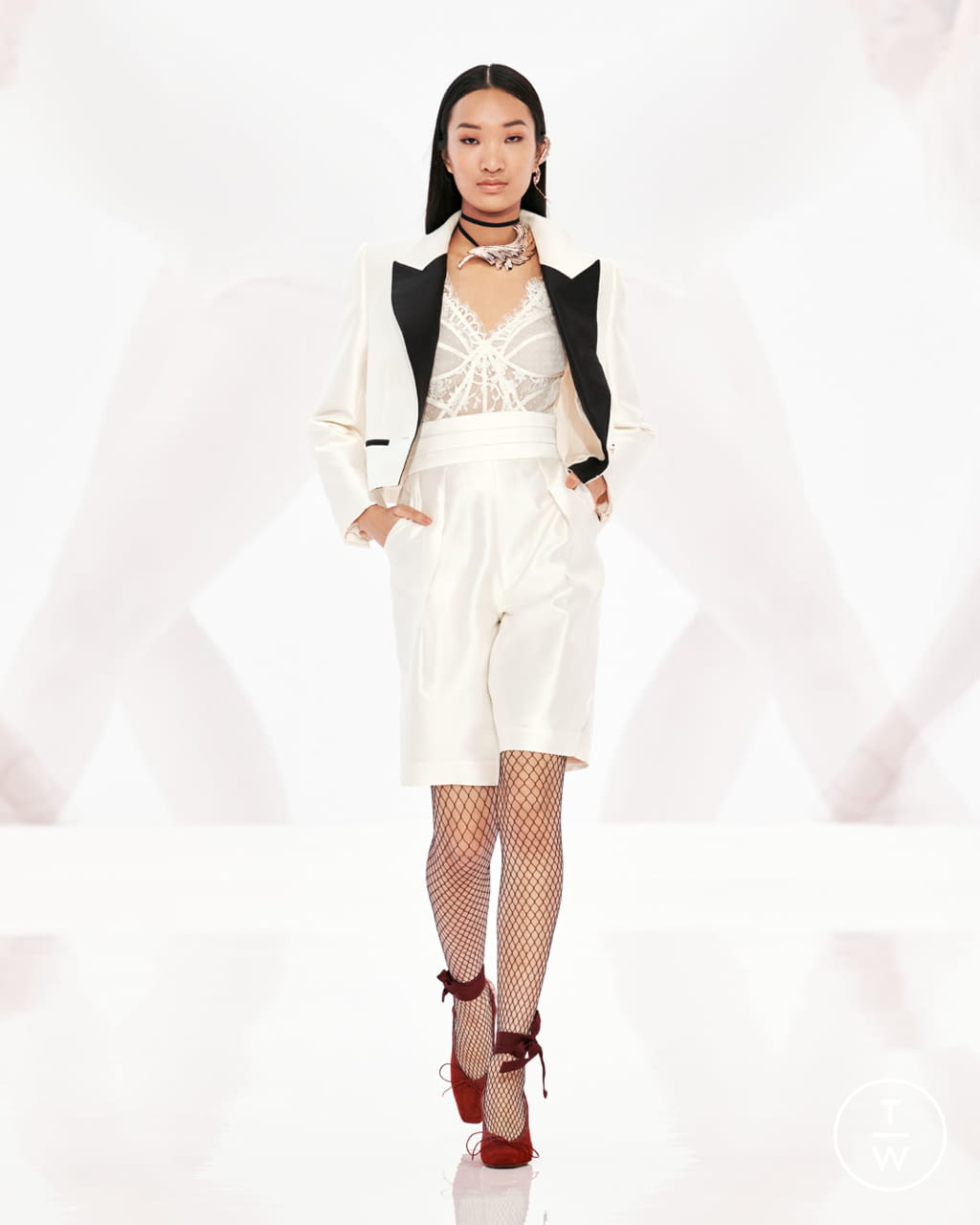 Fashion Week New York Spring/Summer 2022 look 5 from the Zimmermann collection womenswear