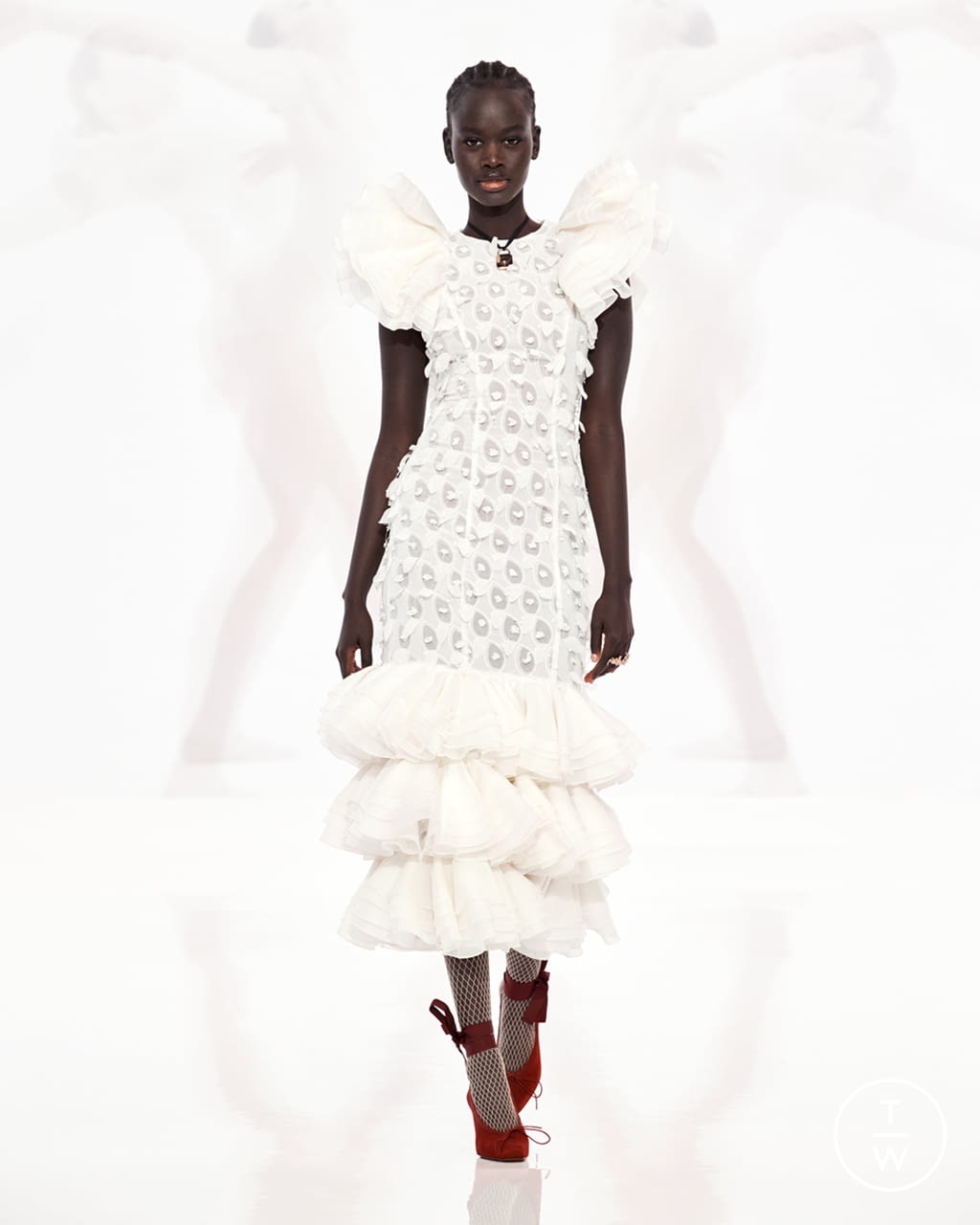 Fashion Week New York Spring/Summer 2022 look 7 from the Zimmermann collection womenswear