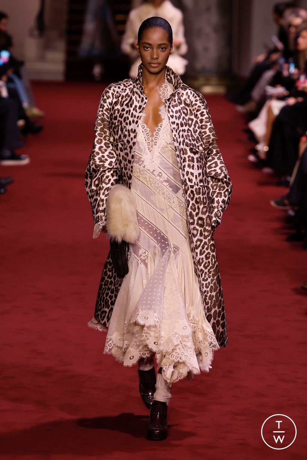 Fashion Week Paris Fall/Winter 2024 look 33 from the Zimmermann collection womenswear